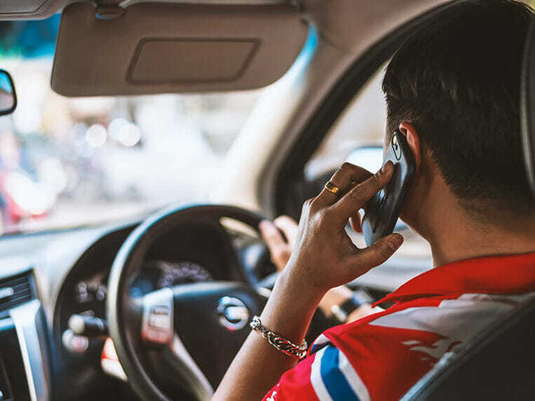 Ein Leitfaden zur Verhinderung des abgelenkten Fahrens